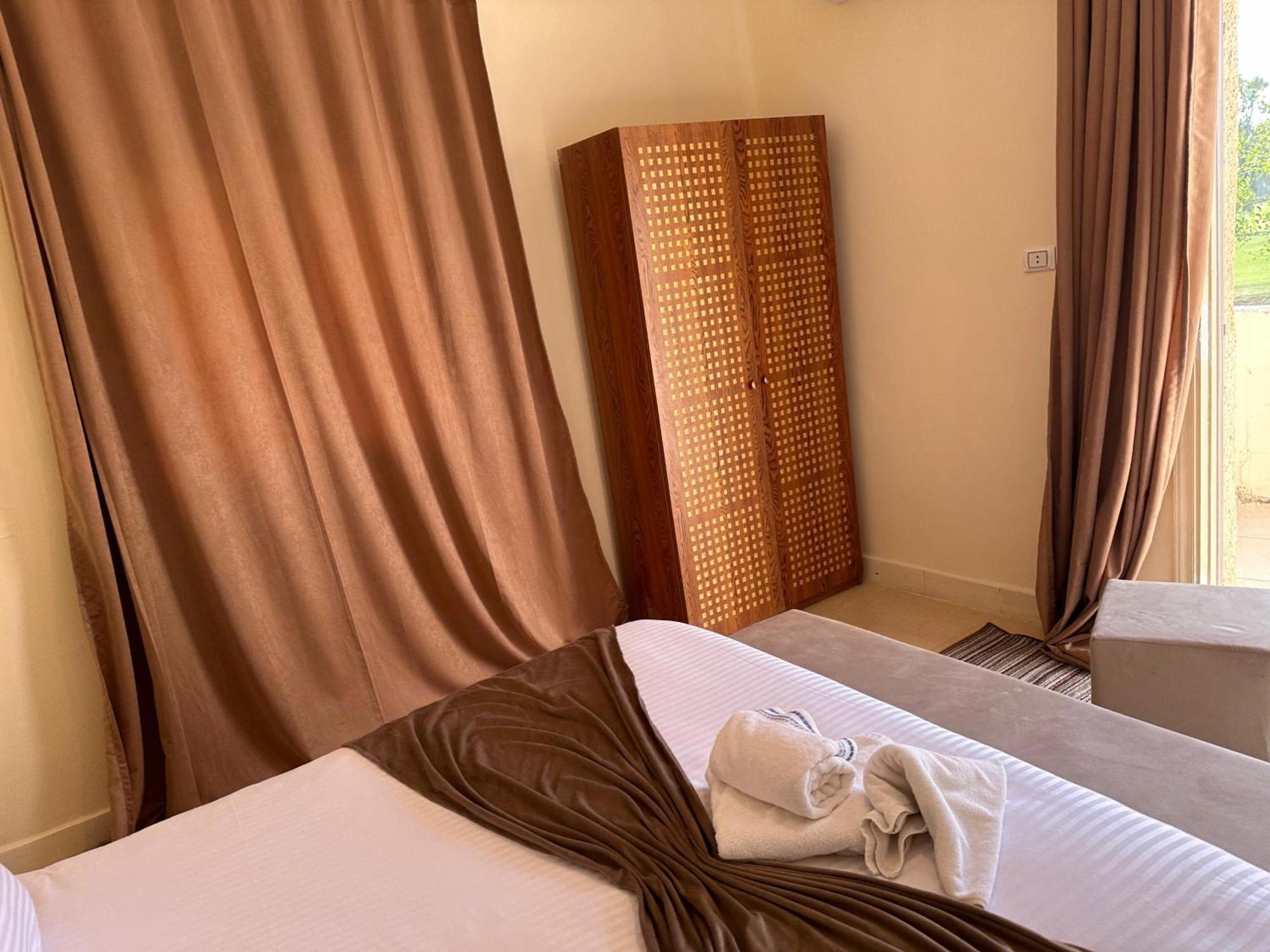 Golf Pyramids View Hotel Kafrat al Jabal Exterior foto