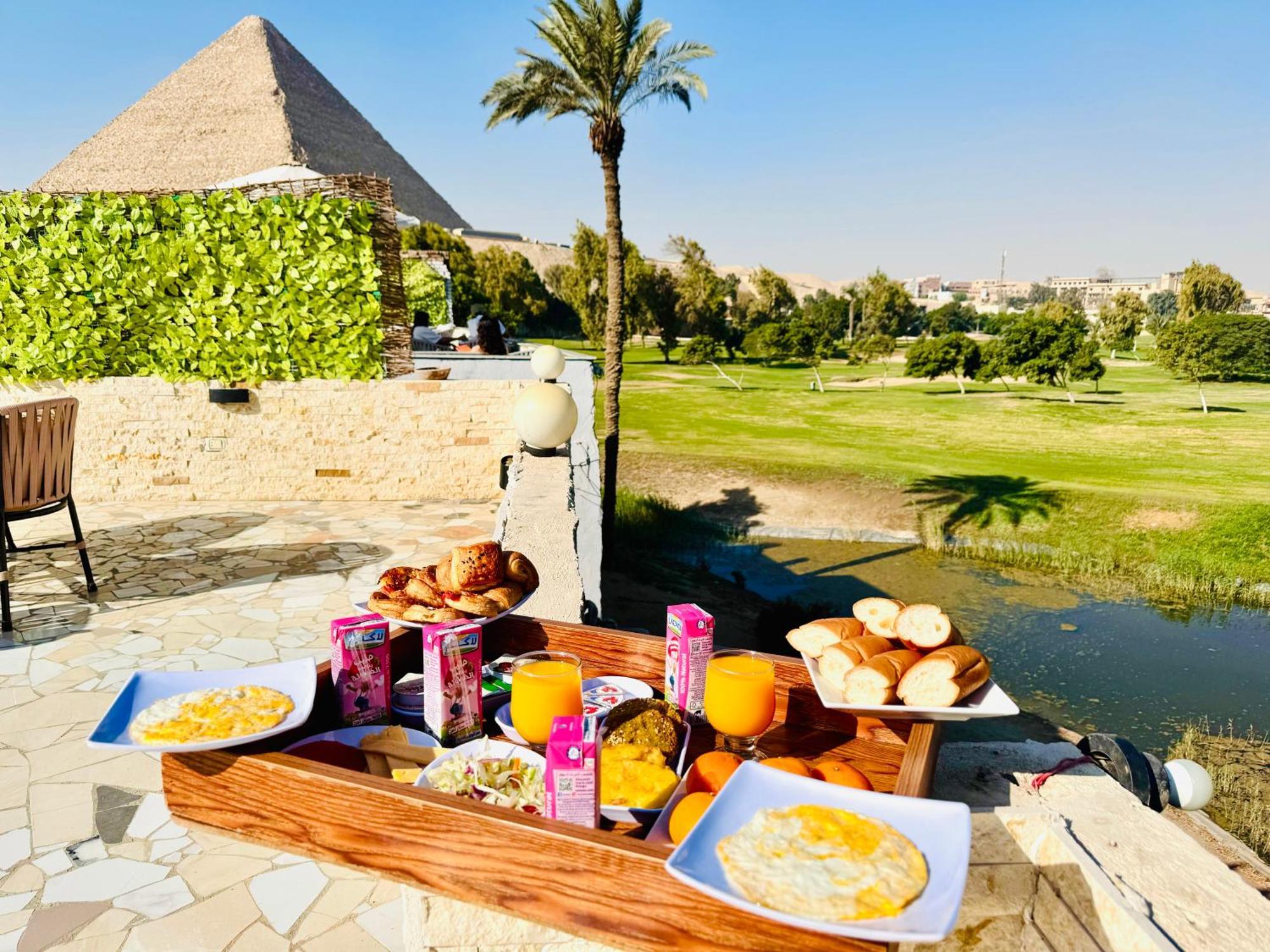 Golf Pyramids View Hotel Kafrat al Jabal Exterior foto